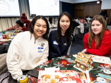 2025-12-05 Gingerbread Decorating 